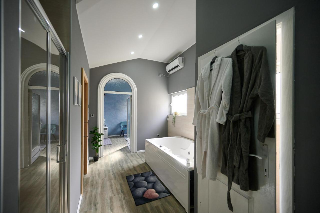 Vanimi Lux Apartmani Kikinda Ngoại thất bức ảnh