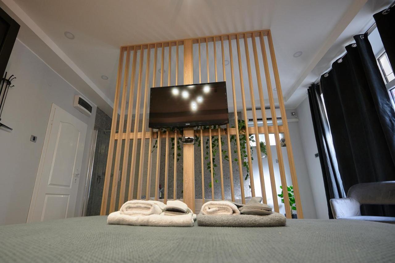 Vanimi Lux Apartmani Kikinda Ngoại thất bức ảnh