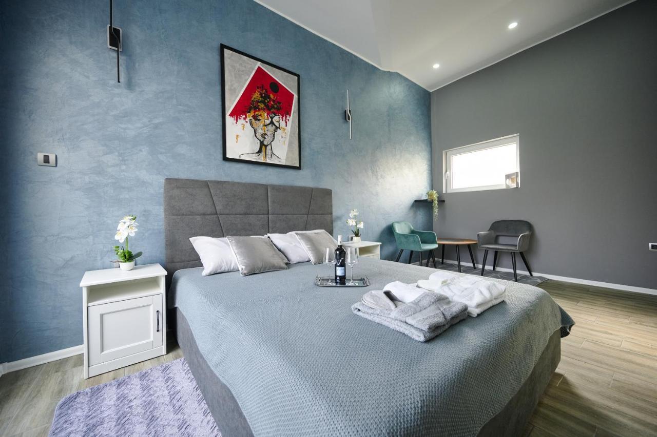 Vanimi Lux Apartmani Kikinda Ngoại thất bức ảnh